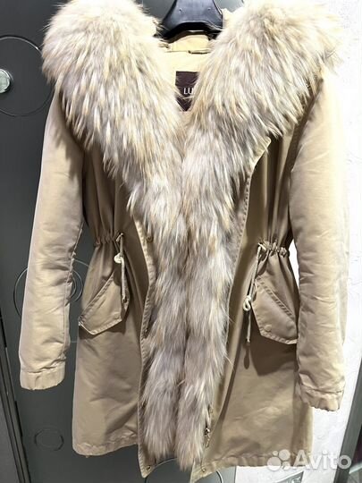 Lusio зима парка с мехом енот 44-46