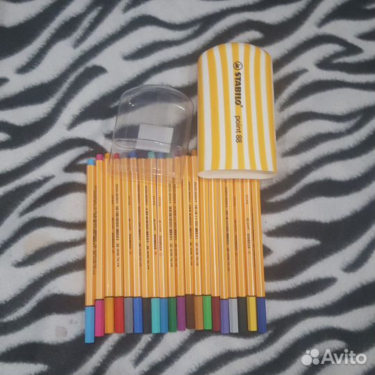 Набор ручек капиллярных Stabilo 20 цв в пенале