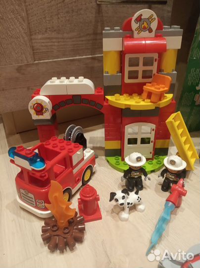 5 наборов lego duplo, в т.ч. 1 с жд