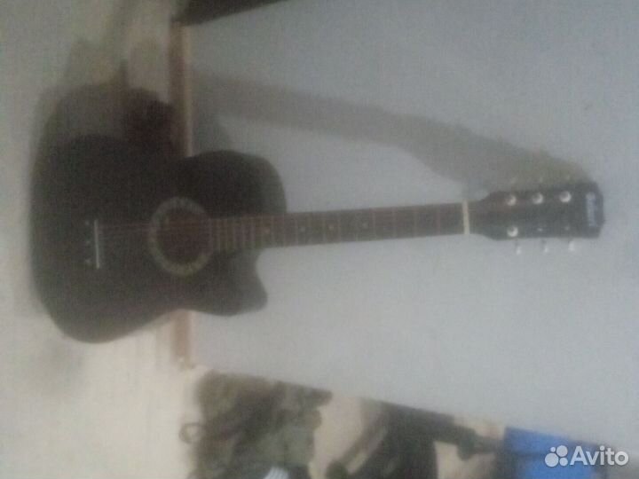 Классическая гитара шестиструнная