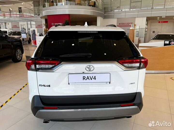 Toyota RAV4 2.0 CVT, 2024