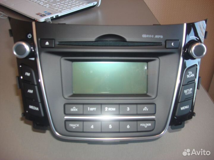Штатная магнитола на hyundai i30 2013