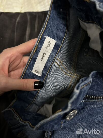 Джинсы mango