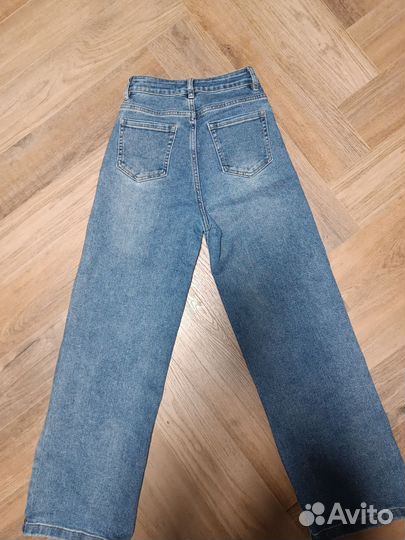 Джинсы широкие