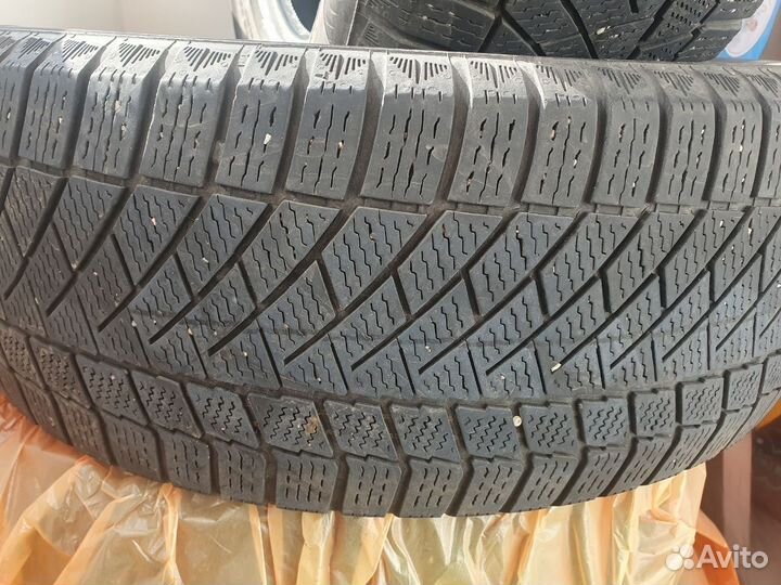 Continental ContiVikingContact 6 225/60 R18