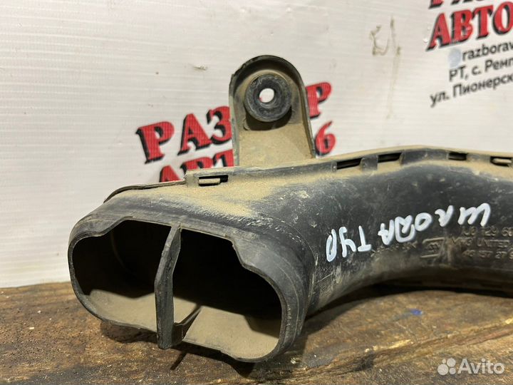 Патрубок воздушного фильтра Skoda Octavia a4 1u