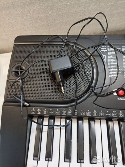 Синтезатор tesler KB-6130