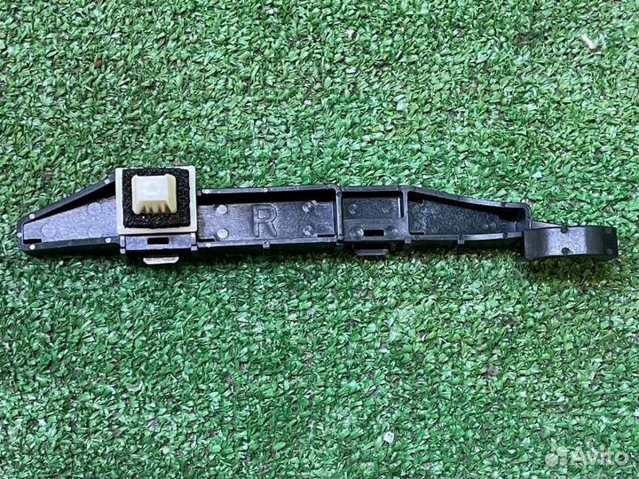 Кронштейн бампера задний правый Honda Civic EU1