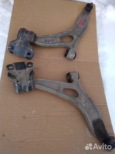 Ford Focus 3 рычаг