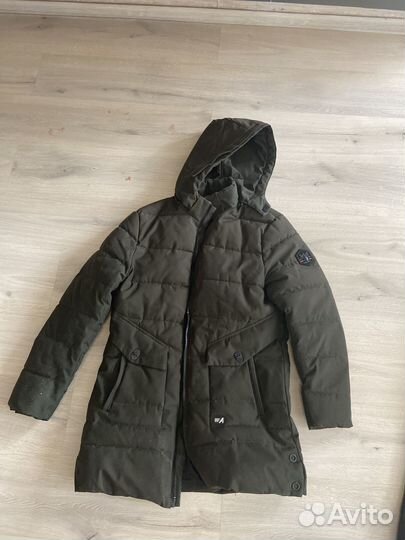 Продам зимние куртки