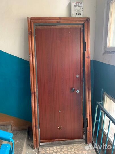 Дверь входная металлическая