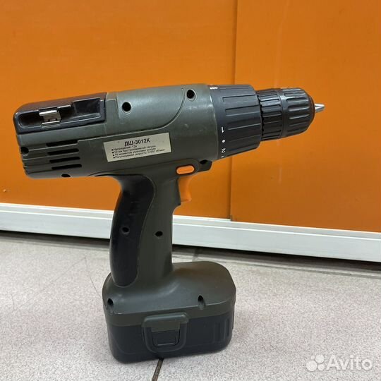 Шуруповерт Энергомаш дш-3012К