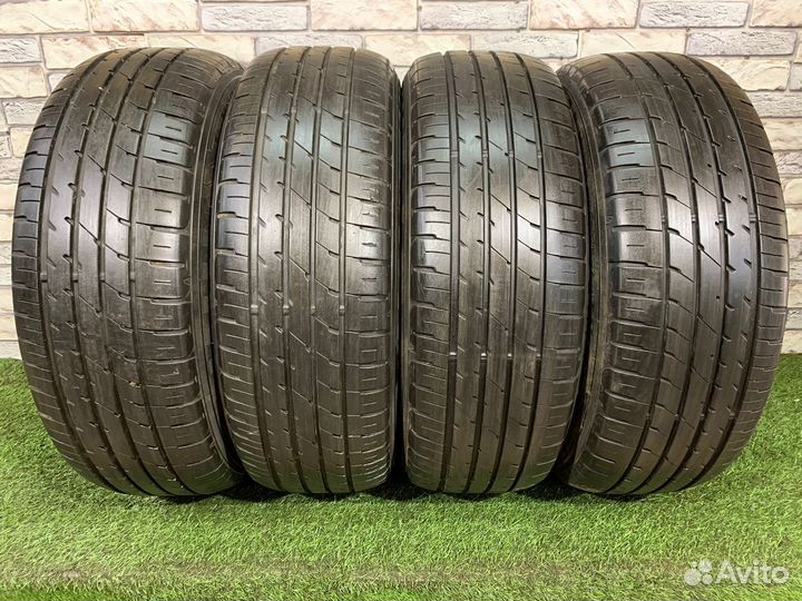 Dunlop Enasave RV504 215/60 R17