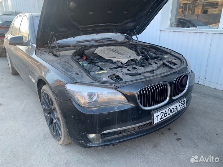 Разбор BMW F01 F02 750 LiX N63B44A