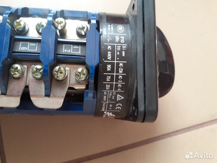 Поворотный переключатель LW26-125