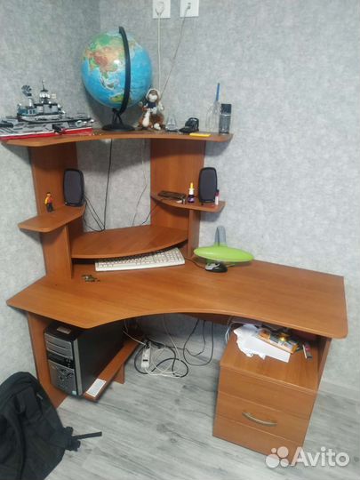 Компьютерный стол угловой бу