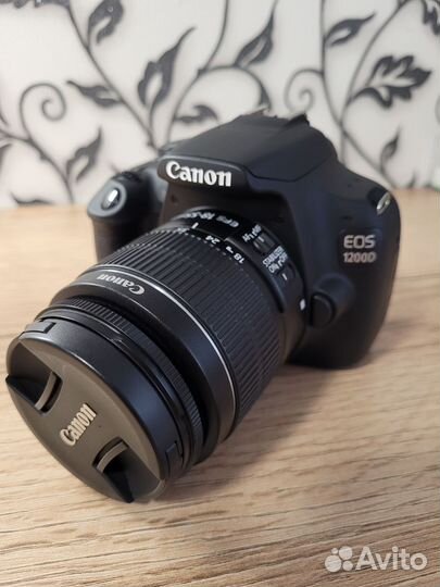 Canon EOS 1200D