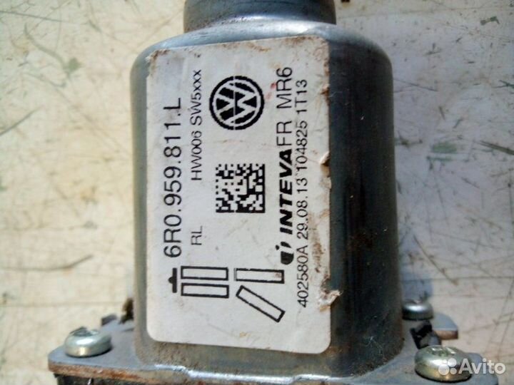 Мотор стеклоподъемника задний левый Volkswagen