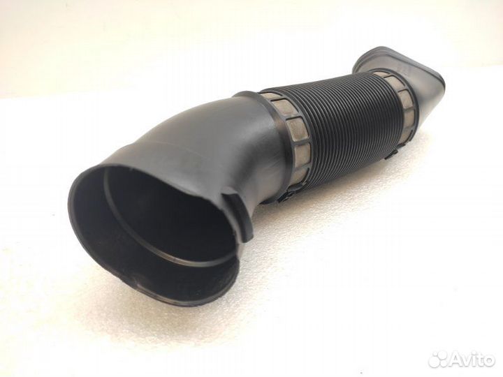 Патрубок воздушного фильтра правый Mercedes-Benz