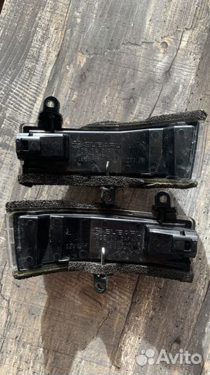 Повторитель поворота в зеркало subaru wrx sti 2018