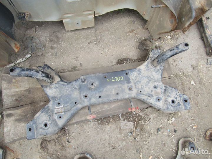 Подрамник передний Mitsubishi Colt Z3