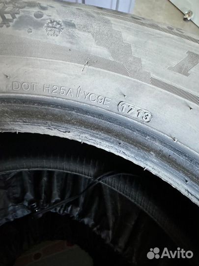 Kumho 722 235/65 R17