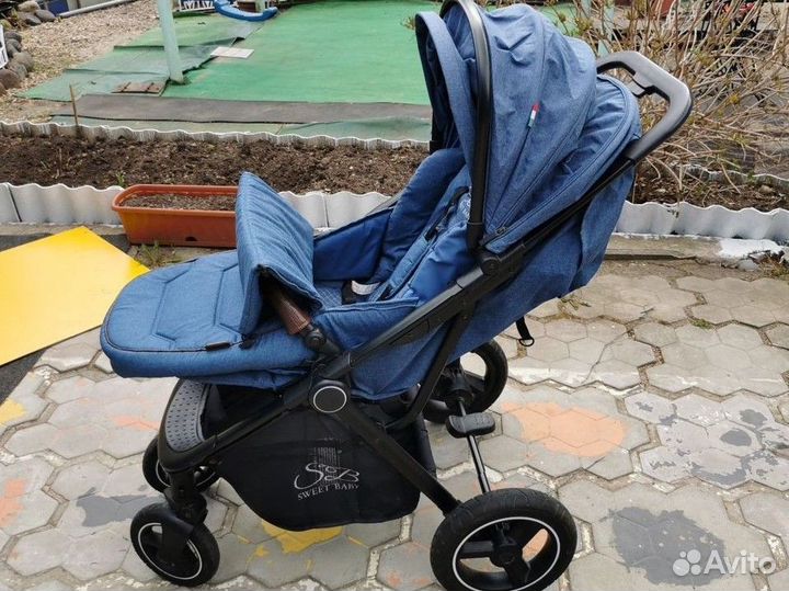 Прогулочная коляска