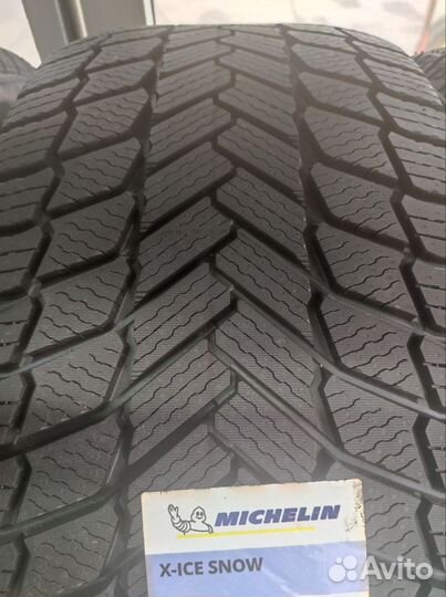 Michelin X-Ice Snow 245/40 R19 98H