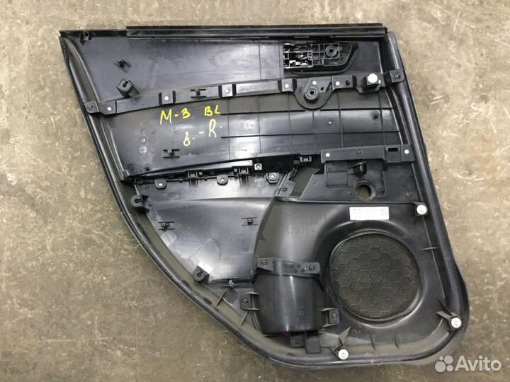 Обшивка двери задней правой Мазда 3 (BL)