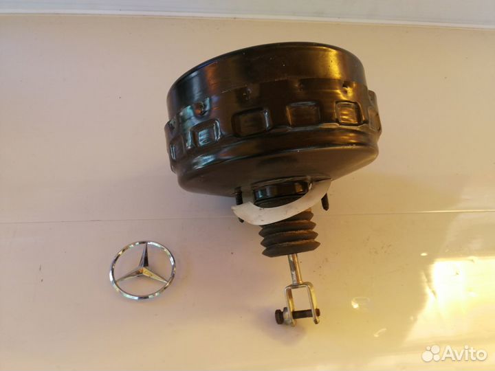Вакуумный усилитель тормозов Mercedes C E