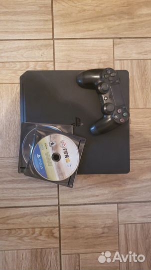 Sony PS4 slim 1 геймпад и 2 диска