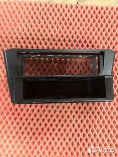 Рамка магнитолы тойота авенсис 2 с карманом