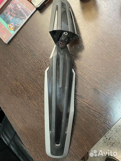 Крыло переднее от велосипеда cube