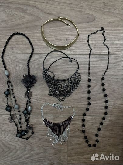 Колье/чокеры/бусы