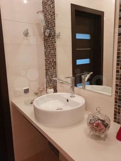 2-к. квартира, 50 м², 1/3 эт.