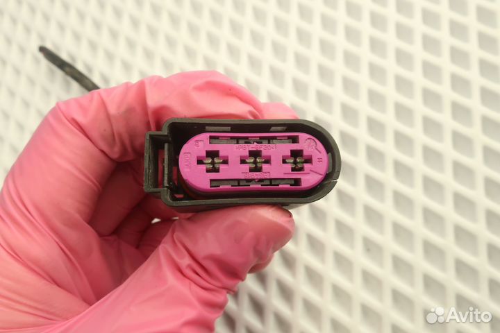 Разъем VAG 1J0937773