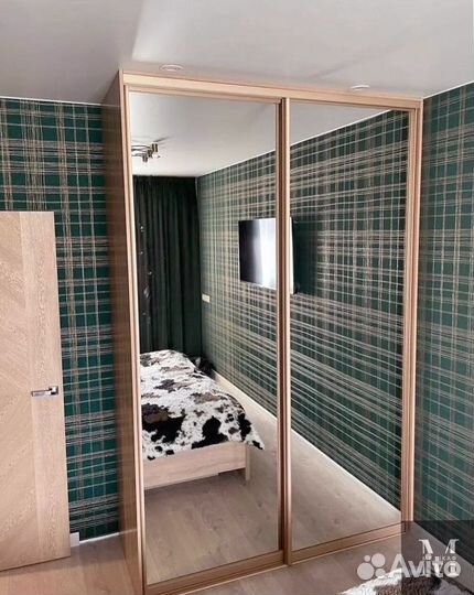 Современный шкаф купе