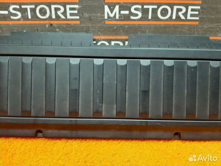 Обшивка двери багажника Bmw X5 E53 M54B30 2001