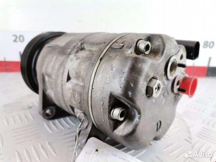 Компрессор кондиционера для Volkswagen Golf 4