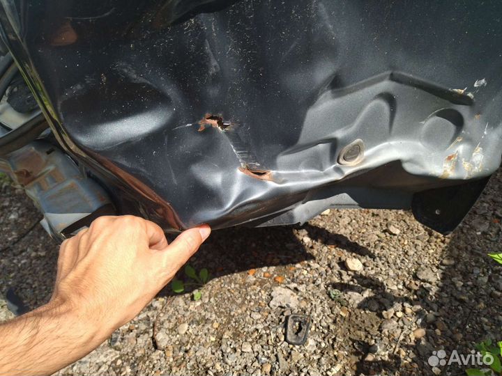 Крыло заднее Паджеро Спорт 2015