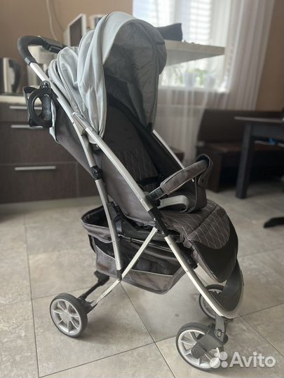 Прогулочная коляска carello