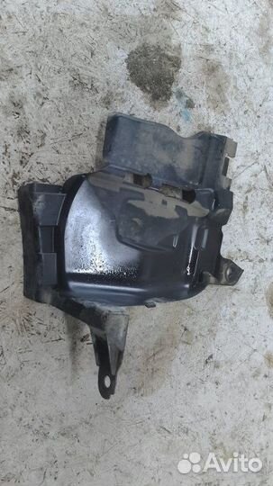 Защита двигателя передняя правая Renault Sandero 2