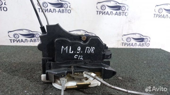 Замок двери передний правый Mitsubishi Lancer 9