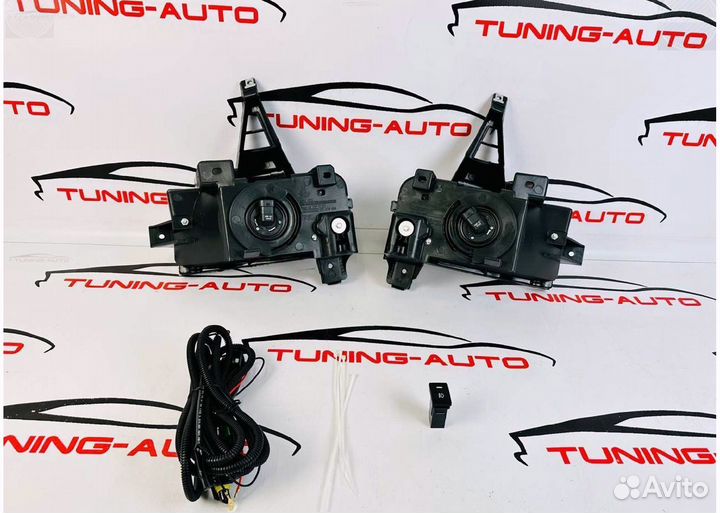 Противотуманные фары Toyota Land Cruiser 200