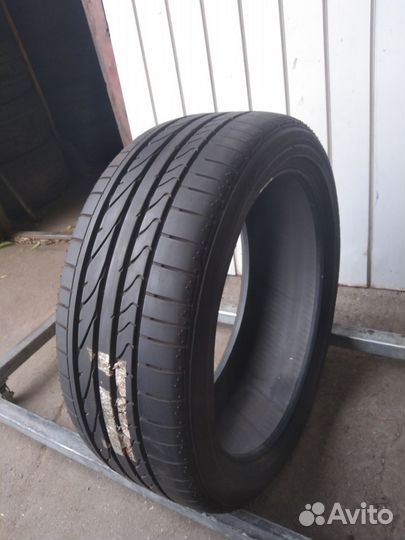 Bridgestone Potenza RE050A 215/45 R18