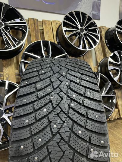 Pirelli Ice Zero 2 225/40 R18 92H