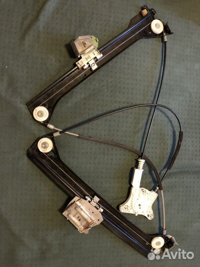 Стеклоподъемник W209/ CLK240