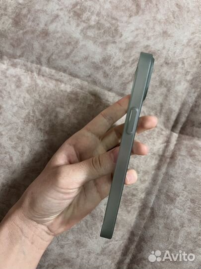 Чехол iPhone 13