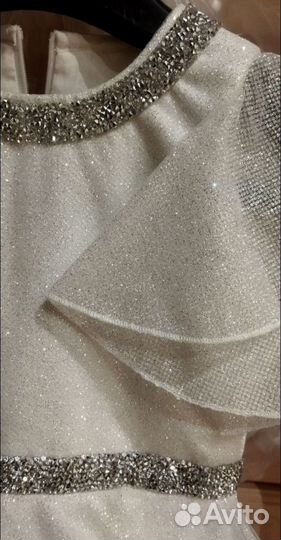 Платье белое пышное