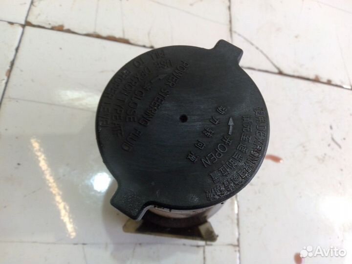 Бачок гидроусилителя (Geely Emgrand EC7)